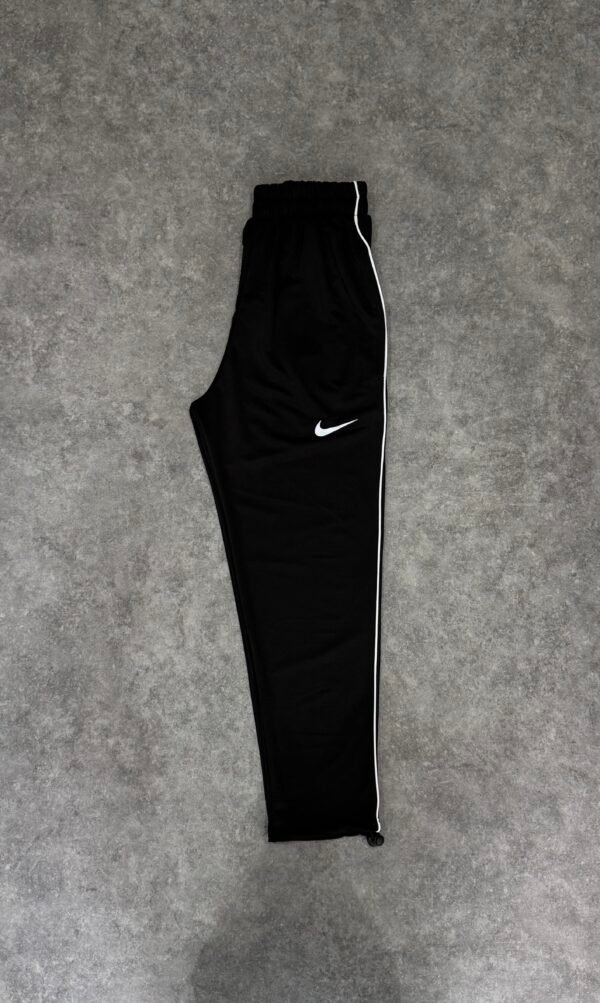NIKE SPORTSWEAR - Image 2